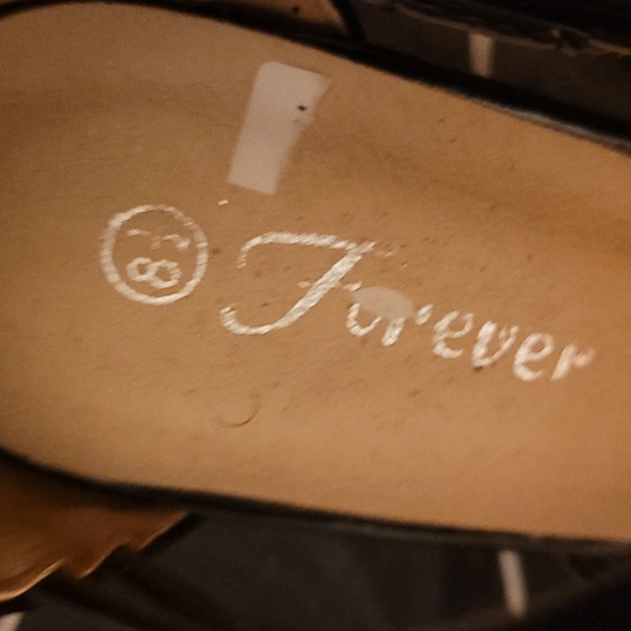 Heels - Picture 4 of 8